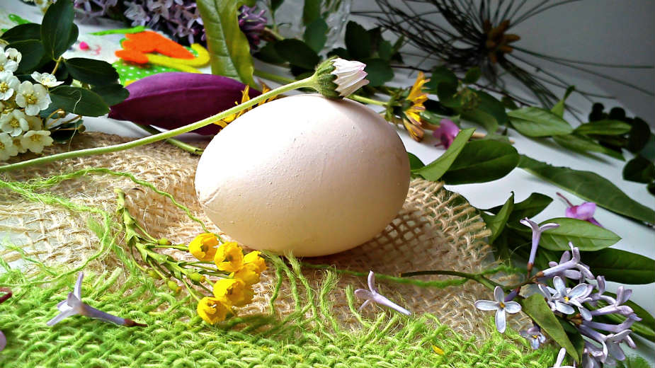 Kako izbeleti jaja pred farbanje? 2