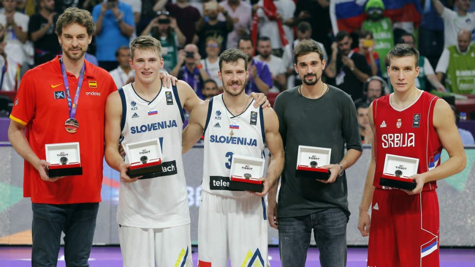 Srbija osvojila srebro na EP u košarci 4
