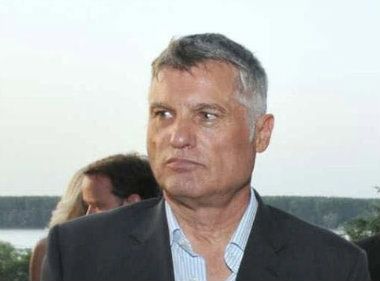 Nestranački, a SNS 1