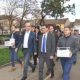 SNS "ekspresno" prva na listi 2