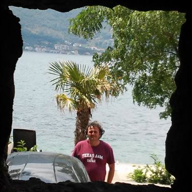 Prvi samostalni singl frontmena benda Baobab 1