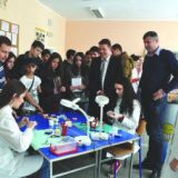 Više stotina osnovaca u potrazi za budućim zanimanjima 9