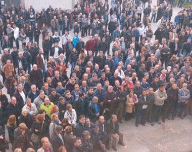 Radnici protiv gašenja, orni za proteste 1 Radnici protiv gašenja, orni za proteste 1