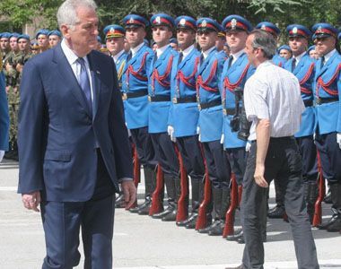 Nikolić sutra raspisuje izbore 1