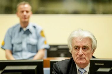 Karadžiću 40 godina za genocid u Srebrenici 1