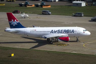 YUTA demantuje, Air Serbia ćuti 1