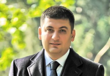 Ukrajina danas dobija novog premijera: Samo da izbora ne bude 1