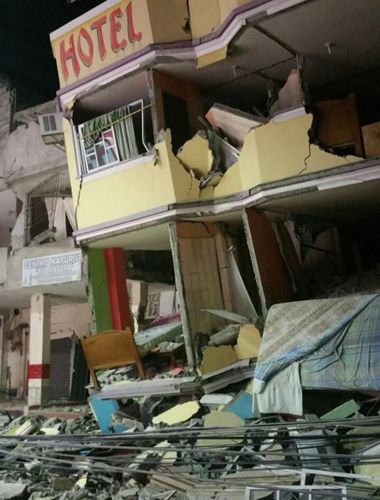 Ekvador: U zemljotresu 233 mrtvih 1