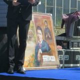 Premijer nije poneo umetničku sliku koju je dobio na poklon u Vladičinom Hanu 15