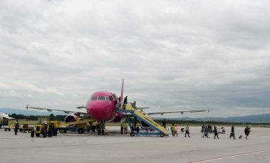 Loukosteri i kargo saobraćaj spasavaju "Konstantina Velikog" 1