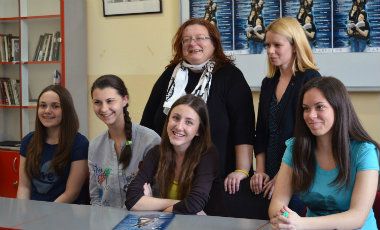 O trivijalizaciji ljubavi, Ani Frank, Šekspiru, feminizmu u epskim pesama... 1