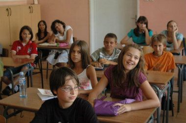 Zahtev za povećanje fonda časova protiv Strategije obrazovanja 1