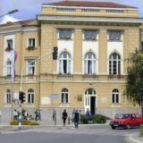 SNS želi komotu većinu 4