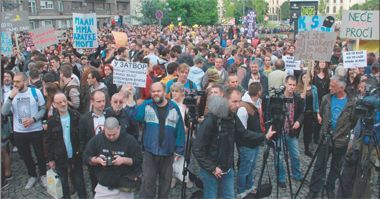 Davenport: Vučić obećao primenu Jankovićevih preporuka o Savamali 1