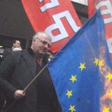 Beograd i Hag ćute o predmetu troje radikala 11