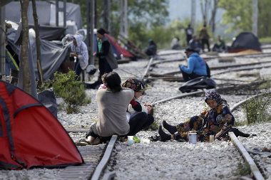 Hiljade migranata evakuisano iz Idomenija 1