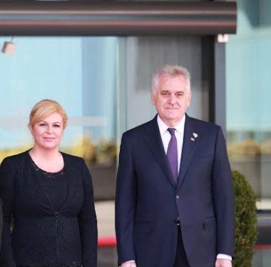Predsednica Hrvatske pozvala Beograd i Zagreb da sednu za sto 1