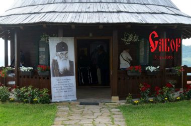 Loznica kod Čačka: Tragom oca Justina 1