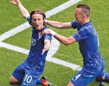 Trojka juri drugi krug 1