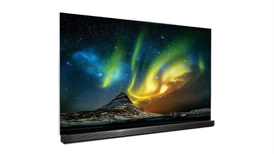 LG donosi polarnu svetlost na Island 1