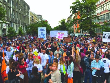 U toku pregovori o stvaranju Građanskog fronta 1
