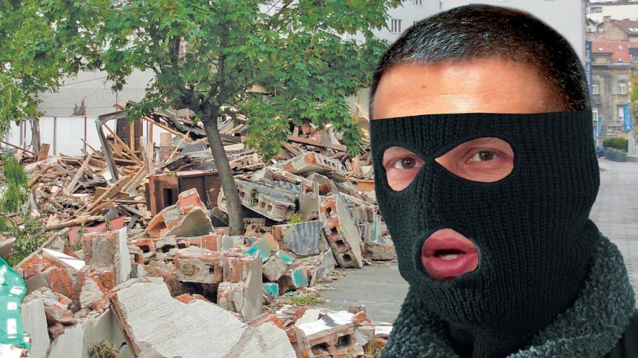 Pod fantomkama bila i službena lica 1