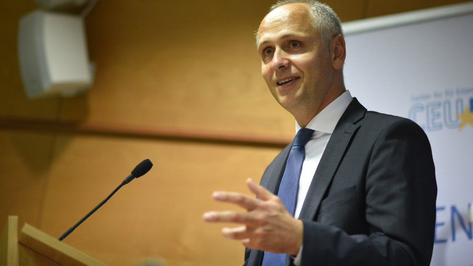 Amer Kapetanović: Razlozi za odluku o komemoraciji nisu u Sarajevu 1 Amer Kapetanović: Razlozi za odluku o komemoraciji nisu u Sarajevu 1