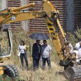 Počela iskopavanja u Prištini zbog sumnji na masovnu grobnicu Albanaca 11