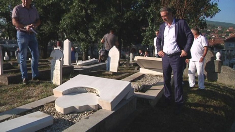 Vandali došli iz Tutina 1