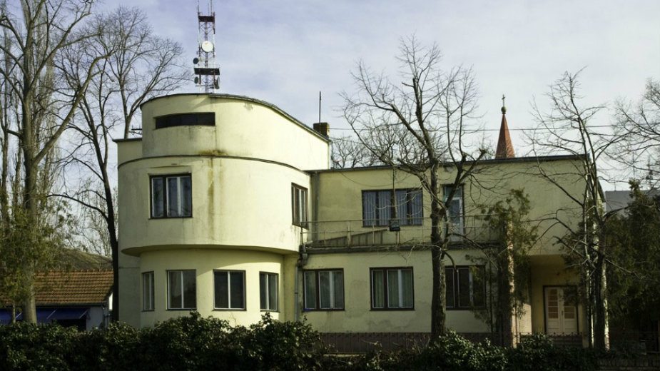 Savetnici umalo zatrpani 1