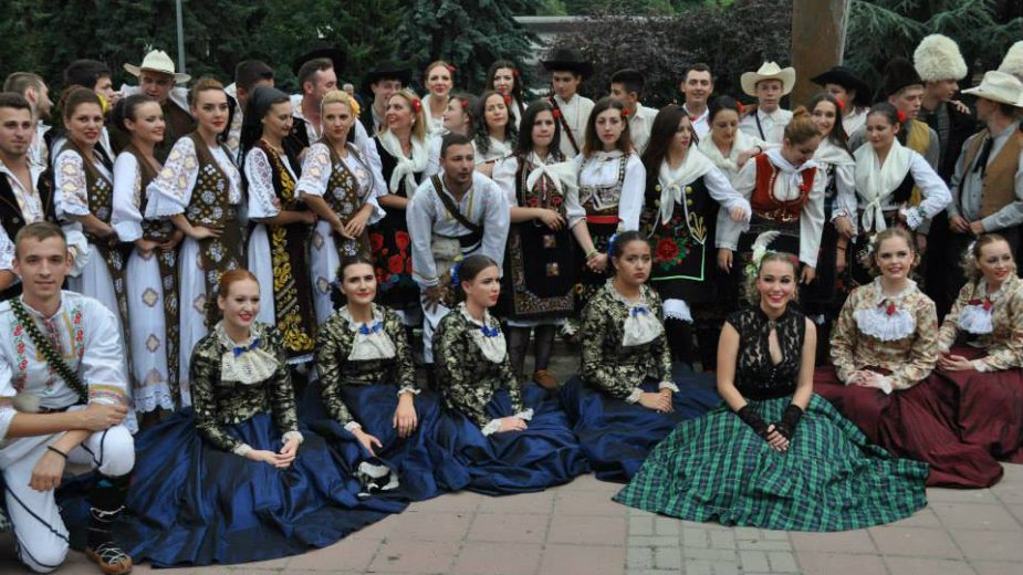 Nastupa 18 ansambala iz zemlje i sveta 1