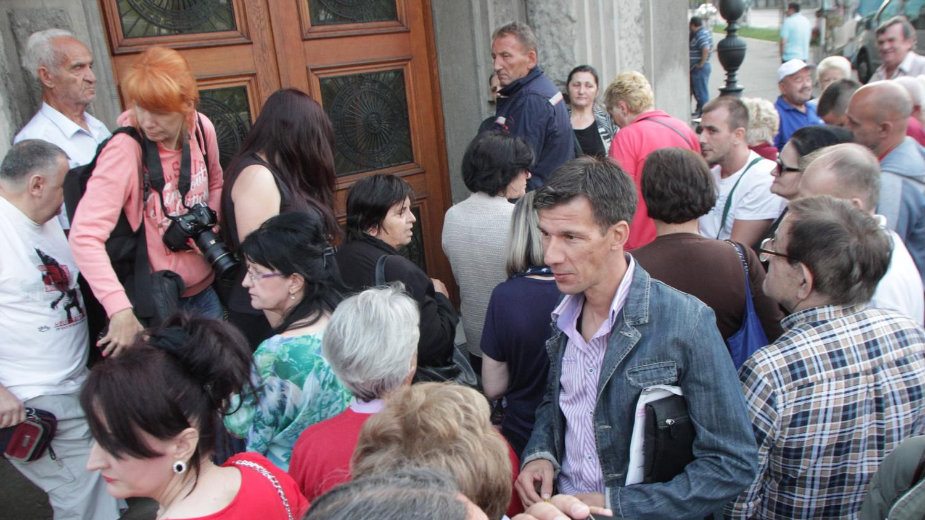 "Jedno pričaju na TV, drugo u praksi" 1