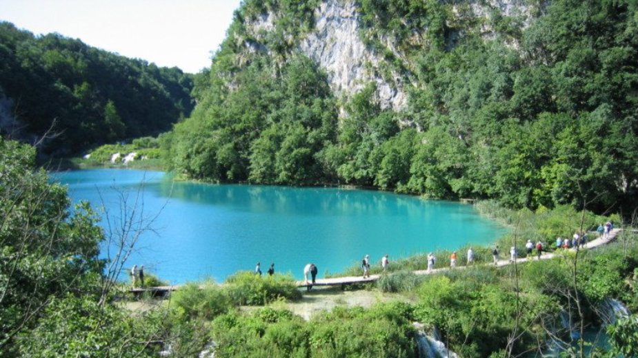 Na Plitvicama će zabraniti japanke? 1