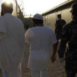 Srbija nastavlja nelegalan tretman zatvorenika Gvantanama 10