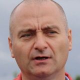 Na granici 2.000 izbeglica 14