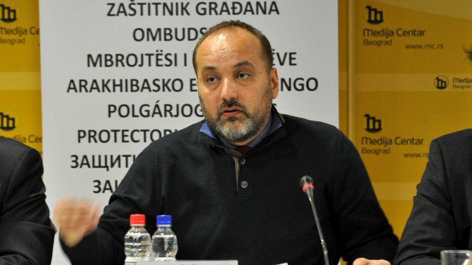 "Vulin uporno krši zakon" 1