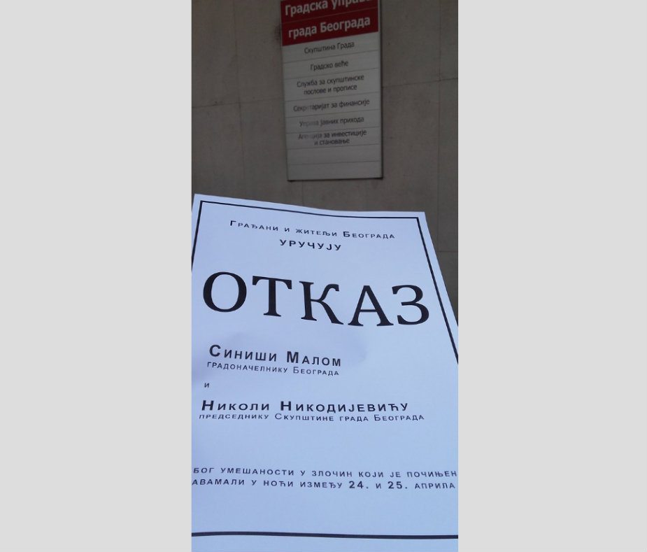 Zatražena ostavka gradonačelnika, Mali tvrdi da je napadnut 3