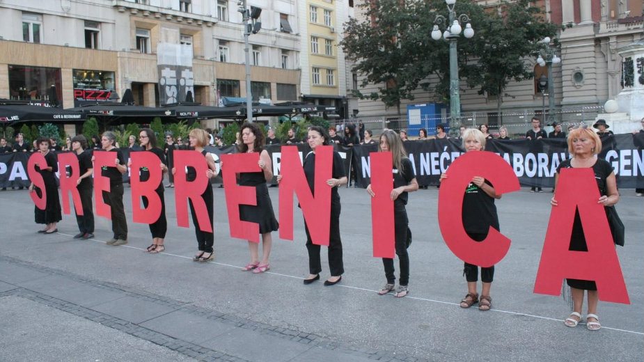 Performans u Beogradu za žrtve genocida u Srebrenici 1