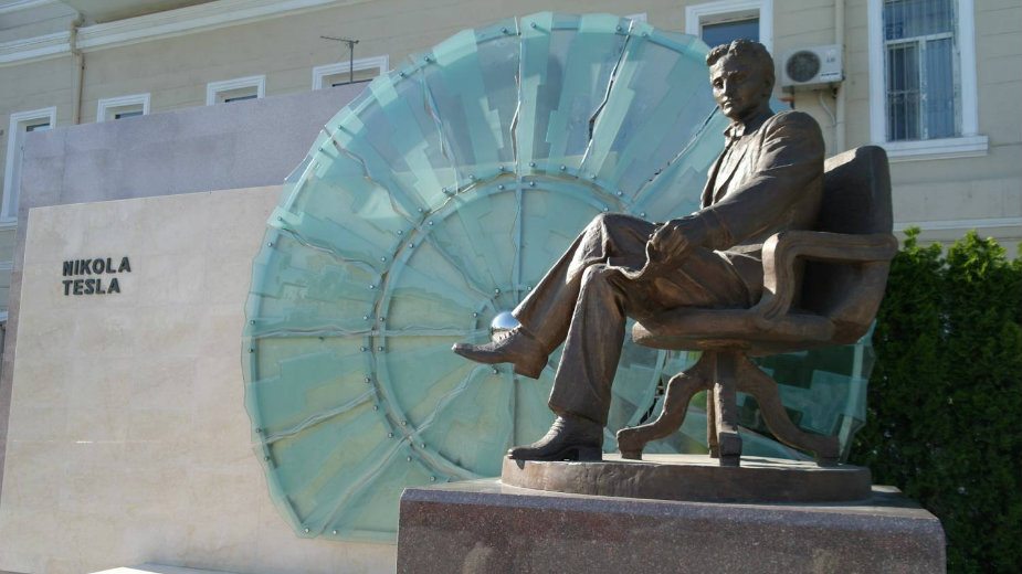 Nikola Tesla u azerbejdžanskoj štampi 1