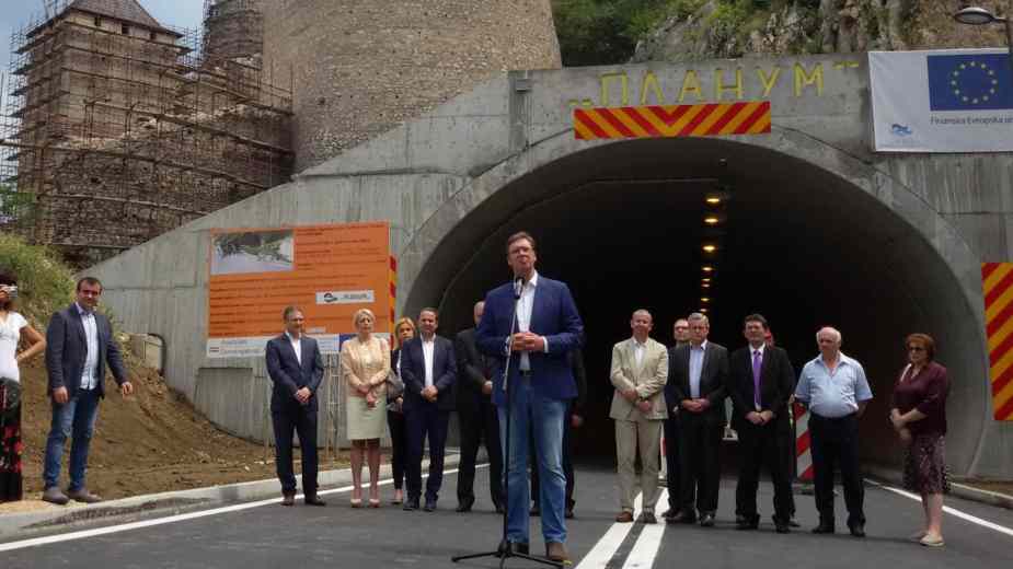 Otvoren tunel i obilaznica oko Golubačke tvrđave 1