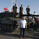 Kurdske snage: Turski ratni avioni počeli da napadaju civilna područja 11