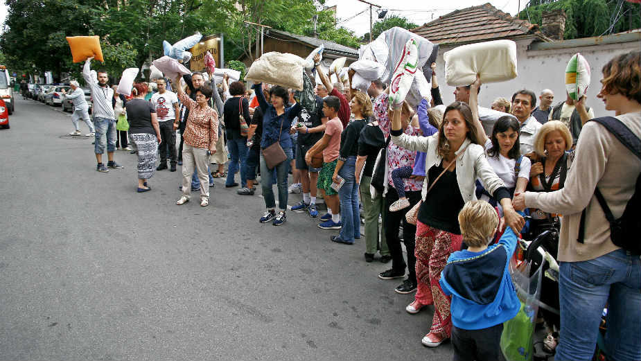Novi "protest sa jastucima" 1