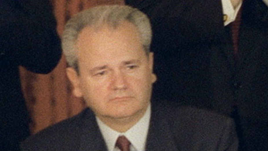 Umesto „oslobađanja“ Miloševića utvrditi činjenice 1