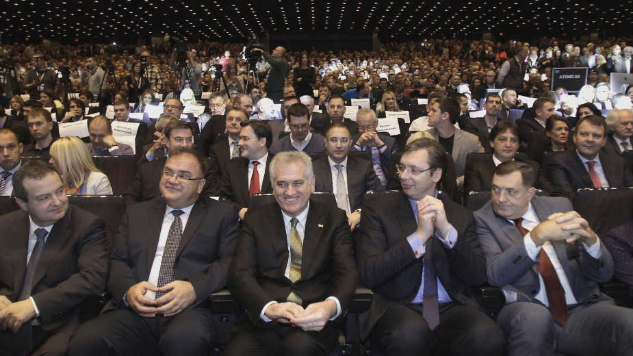 EU očekuje da Vučić odgovori Dodika 1