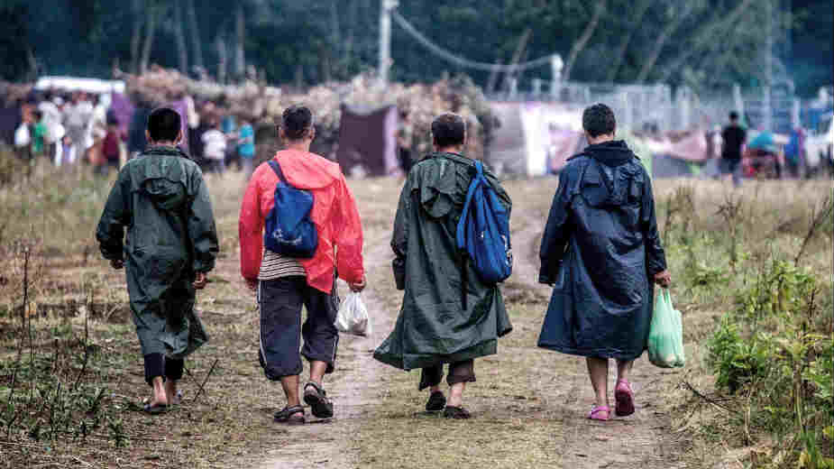 Izbeglice dobile hranu posle nekoliko nedelja 1