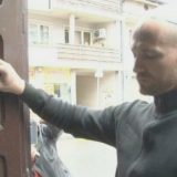 Postavljena mezuza na staroj sinagogi 8