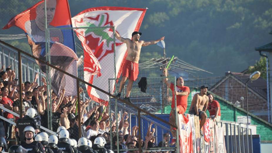 Odreknite se navijača reketaša 1