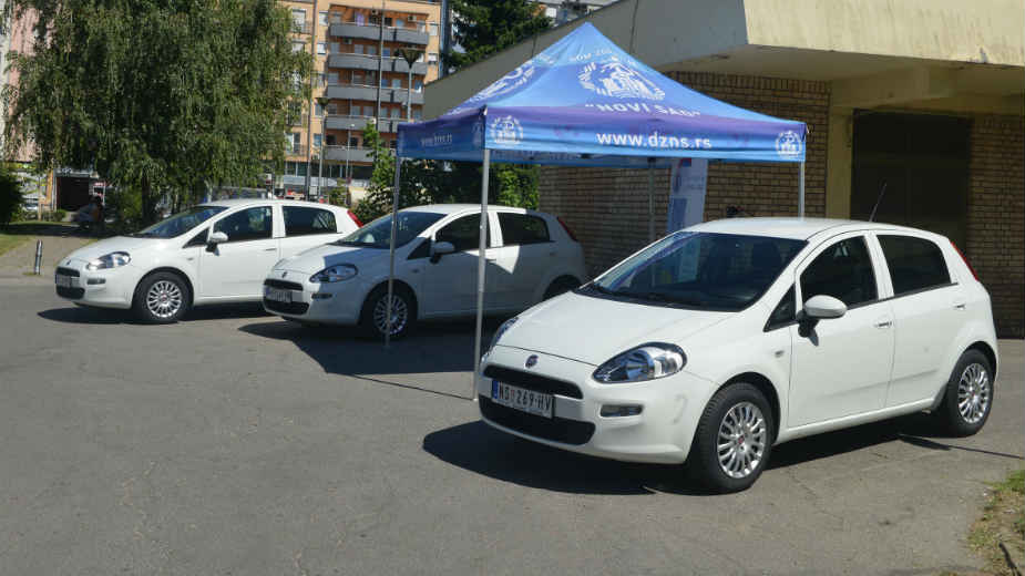 Tri nova vozila za službu kućnog lečenja 1 Tri nova vozila za službu kućnog lečenja 1