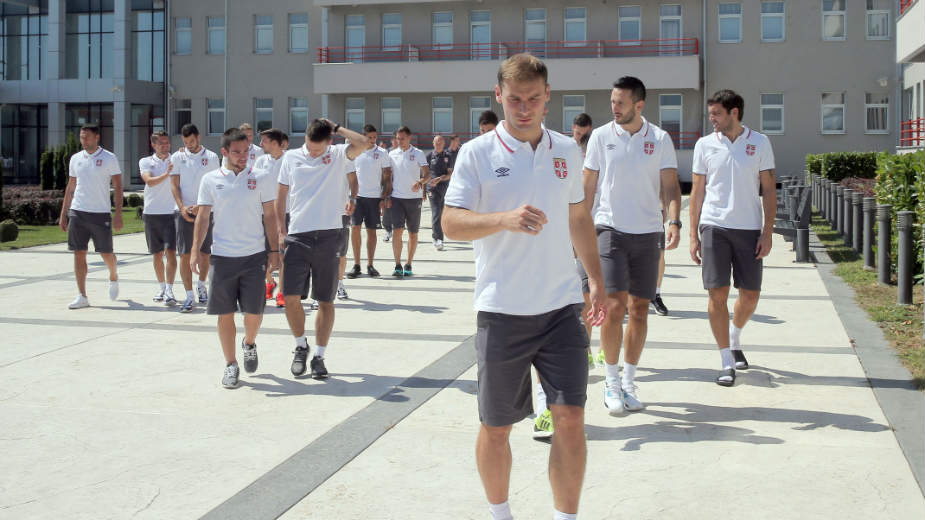 Nude borbenost, traže podršku 1