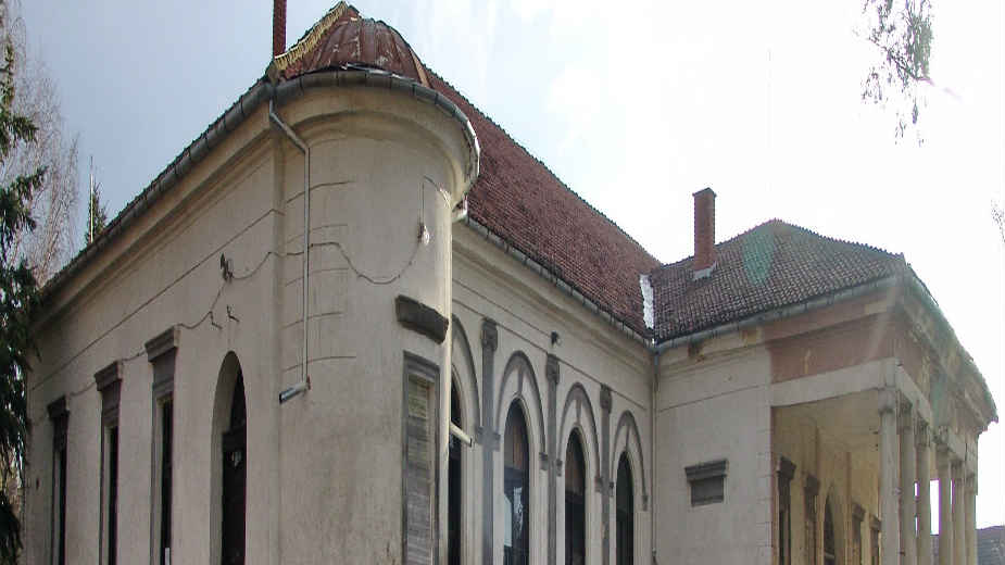 Sačuvati dvorac od propadanja 1